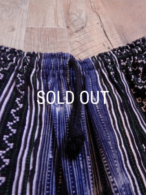 画像8: モン族刺繍 ワイドパンツ (8)