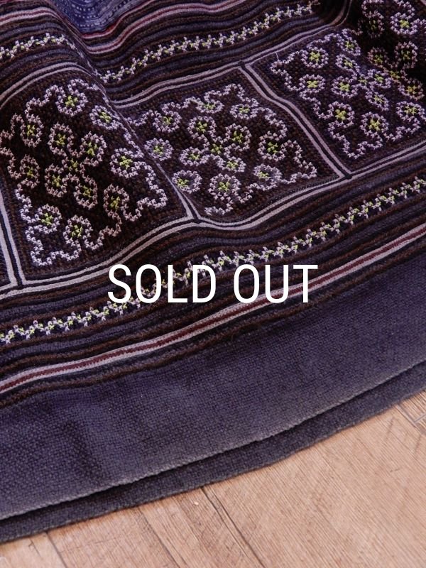 画像12: モン族刺繍 ロングスカート (12)