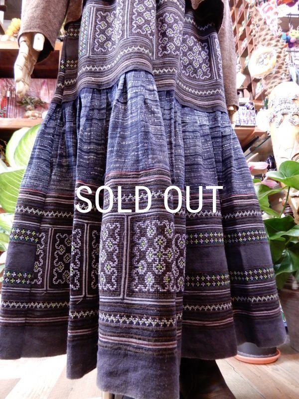 画像5: モン族刺繍 ロングスカート (5)