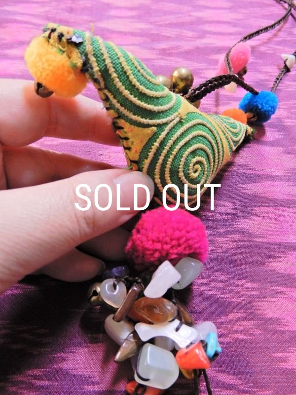 画像5: モン族ファブリック ネックレス (5)