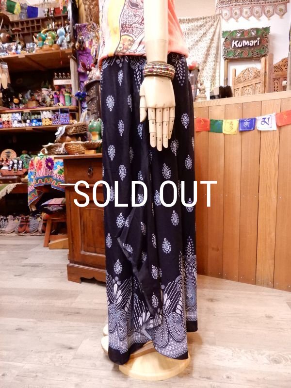 画像2: ラウンド裾 オリエンタルフレアパンツ (2)