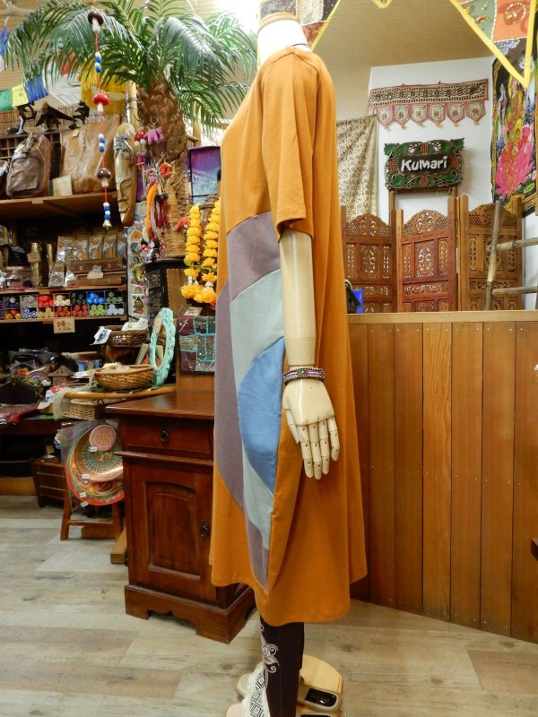 画像2: コクーンシルエット Tシャツワンピース (2)