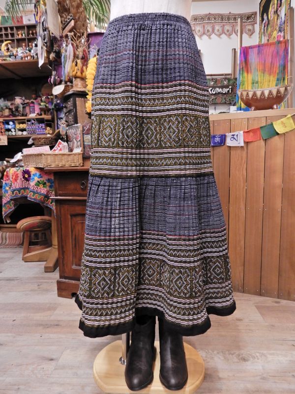 画像1: モン族刺繍 ロングスカート (1)